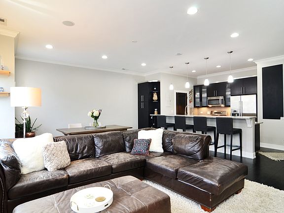 Kitchen / Living Room