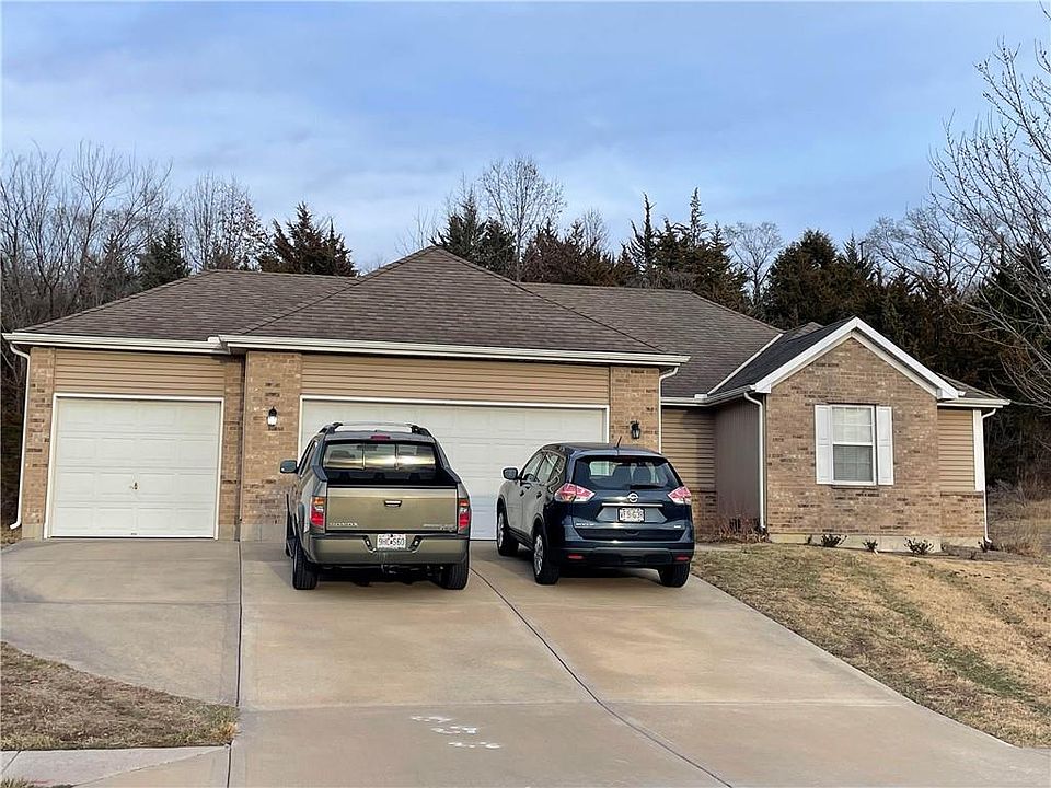 1st image of 5021 NW Flintridge Rd