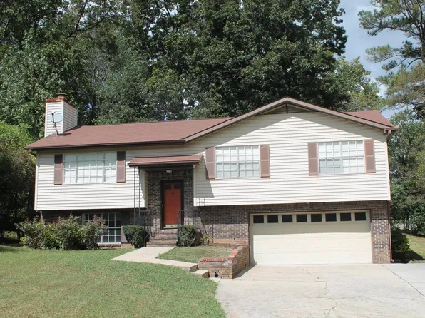 1212 Sweetwater Cir, Birmingham, AL 35235