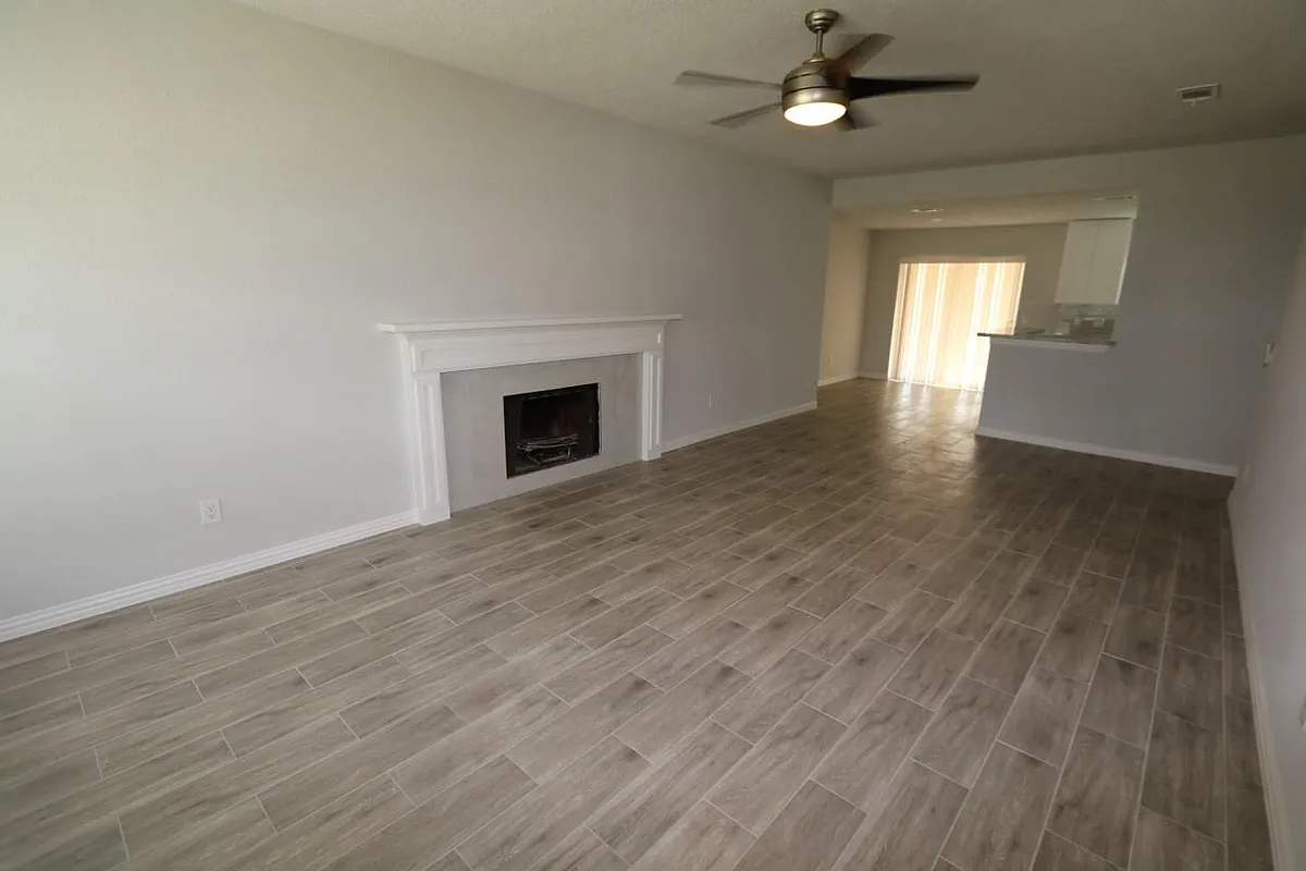 Building Photo - 12303 Fetlock Dr
