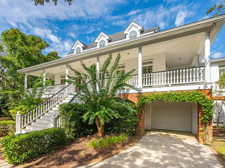 835 Bridge Point Cir — Photo 45