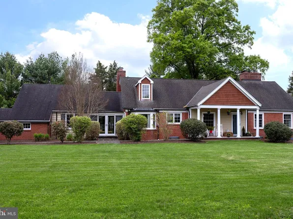 1181 Bear Tavern Rd, Titusville, NJ 08560