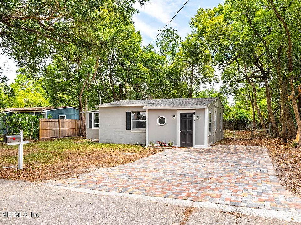 1st image of 3715 Pine View Cir