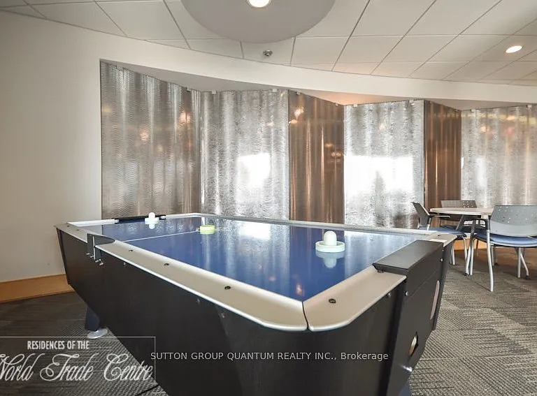 10 Yonge St #2113 — Photo 40