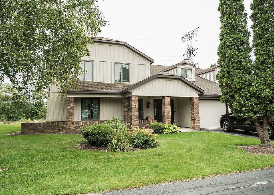 1st image of 2411 Cross Creek Dr