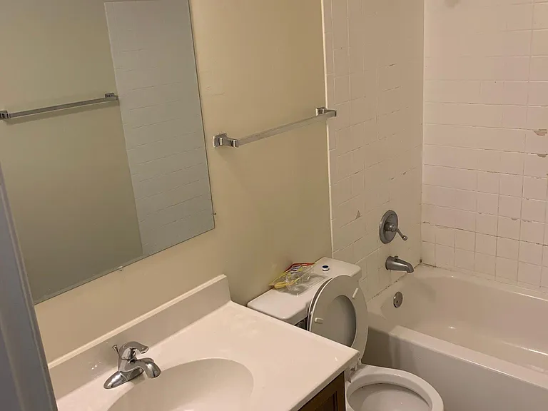 1115 W Lincoln Hwy — Photo 3