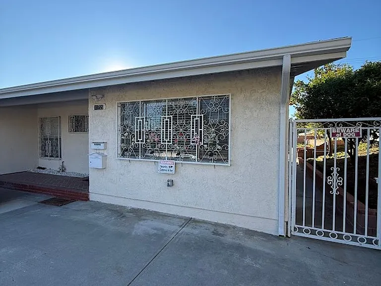 11725 Monogram Ave — Photo 1