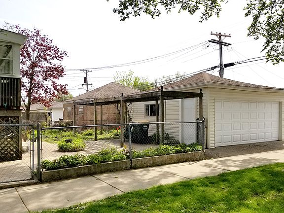4th image of 2844 N 75th Ct