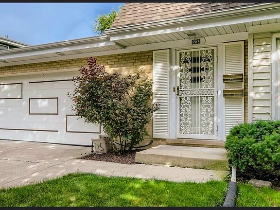 4th image of 9233 N Courtland Dr Unit 1