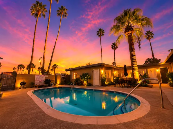 45421 Sunset Ln, Palm Desert, CA