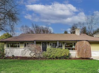 9700 NE 27th St, Bellevue, WA