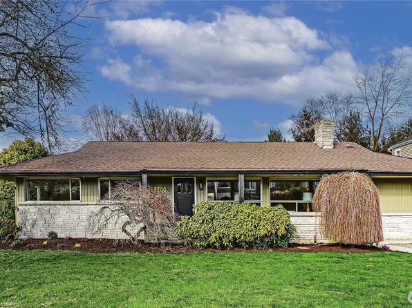 9700 NE 27th Street, Clyde Hill, WA 98004