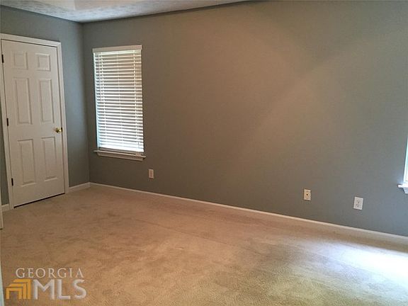3rd image of 4780 Crawford Oaks Dr