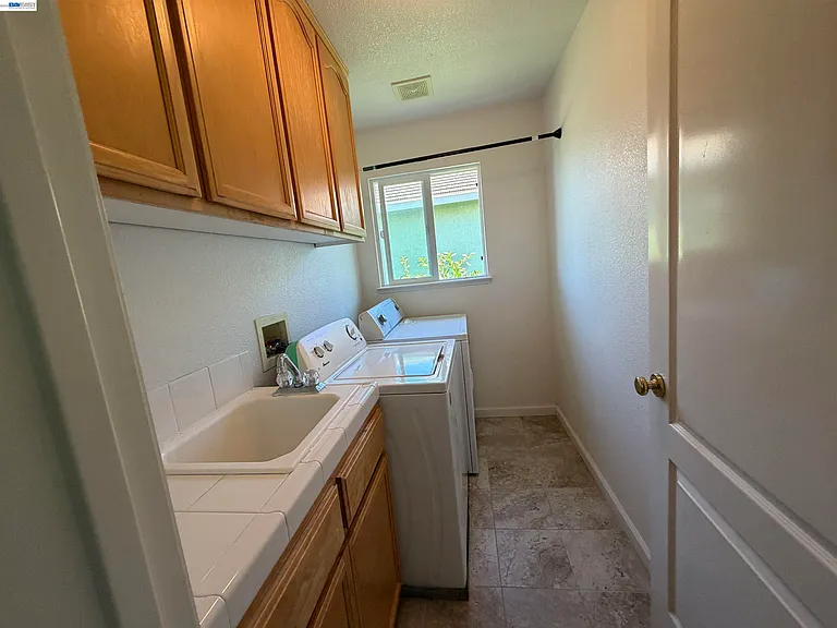 5168 Academy Rd — Photo 14