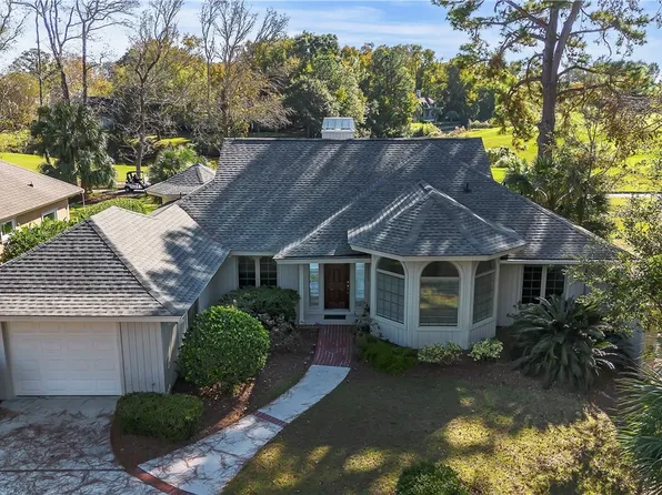 48 Old Fort Dr, Hilton Head Island, SC 29926