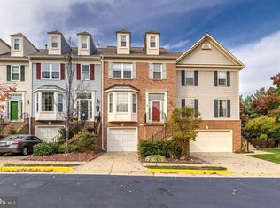 5712 Clapham Rd, Alexandria, VA 22315
