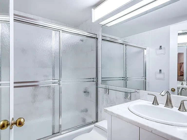 106 Central Park S #20N — Photo 7