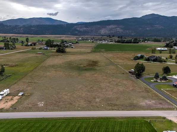 3693 Snowdrift Ln, Missoula, MT 59808