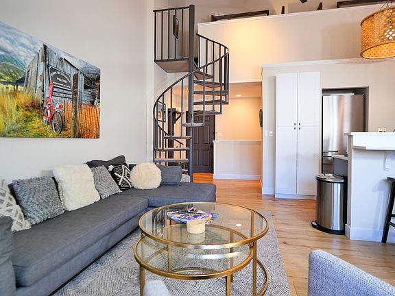 3rd image of 280 Mahoney Dr #6O