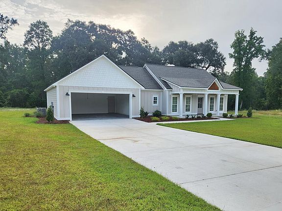 2nd image of 109 Fawns Rest Ct