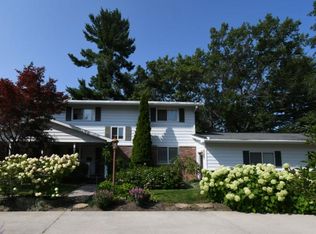 9203B Rhode Island Dr, Oscoda, MI 48750