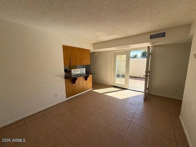 8101 N 31st Dr — Photo 4