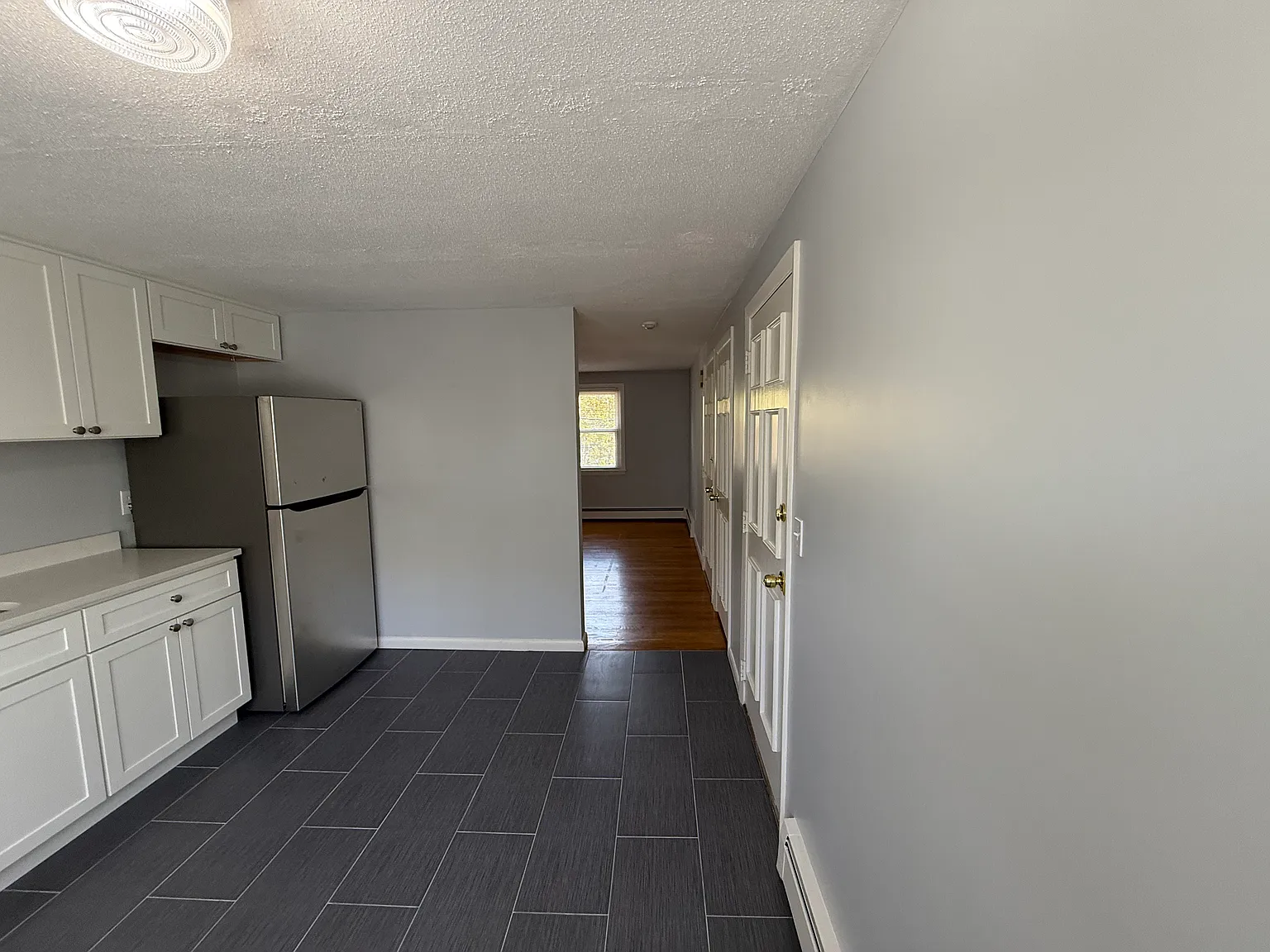 43 River St — Photo 2