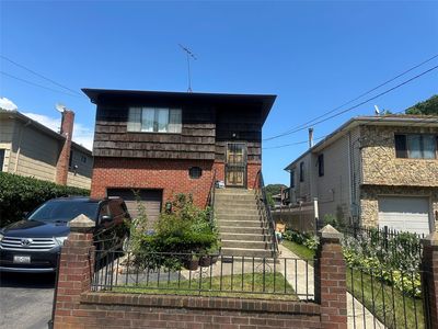 8 Bainbridge Street, Roosevelt, NY, 11575