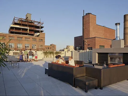 Rented by NY Casa Group | media 32