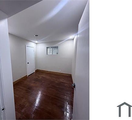 5th image of 1002 Chamberlain St #A