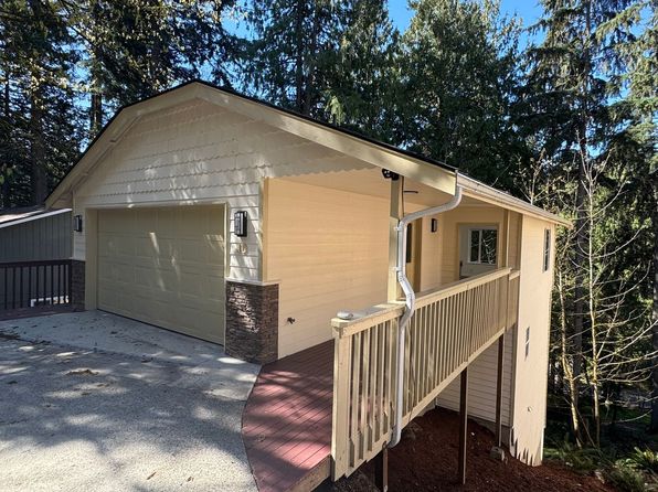 10 Sandalwood Cir #A