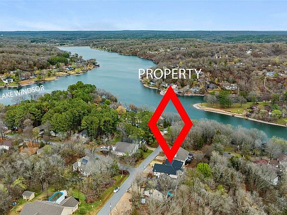 2nd image of 43 Portsmouth Dr