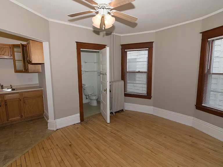 Blaisdell Avenue Apartments — Photo 23