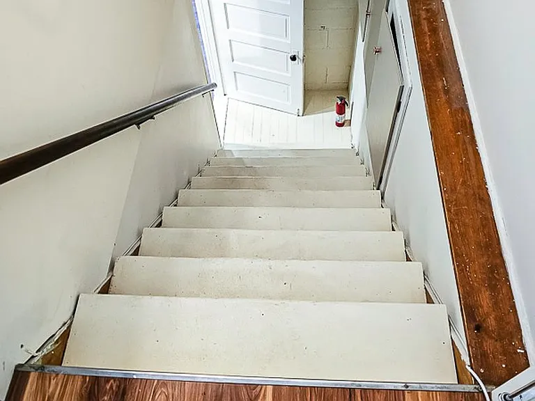 415 S Polk St — Photo 28
