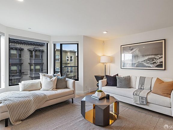 3rd image of 1624 Larkin St APT 2
