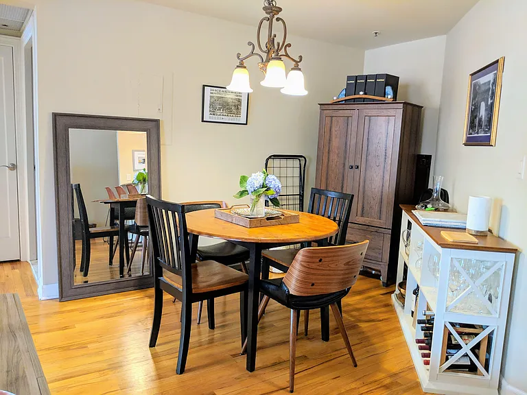 600 Hudson St #3B — Photo 9