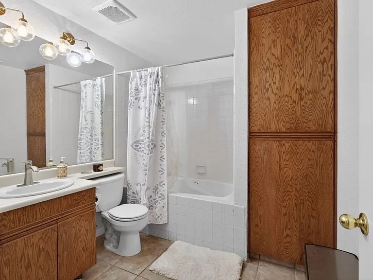 3928 Waynesboro Ct — Photo 13