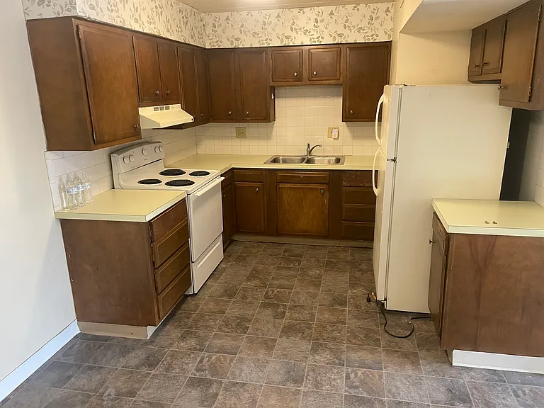716 N Sprigg St #301 — Photo 8