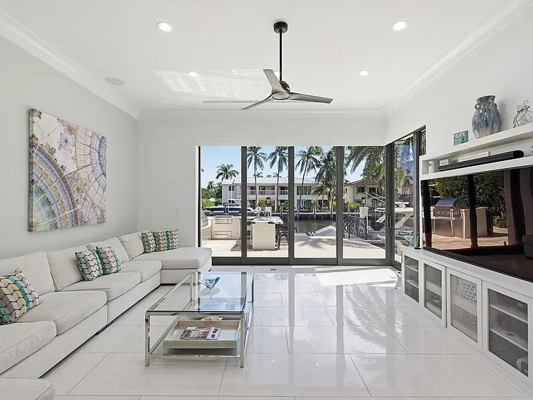 720 Isle Of Palms Dr — Photo 43