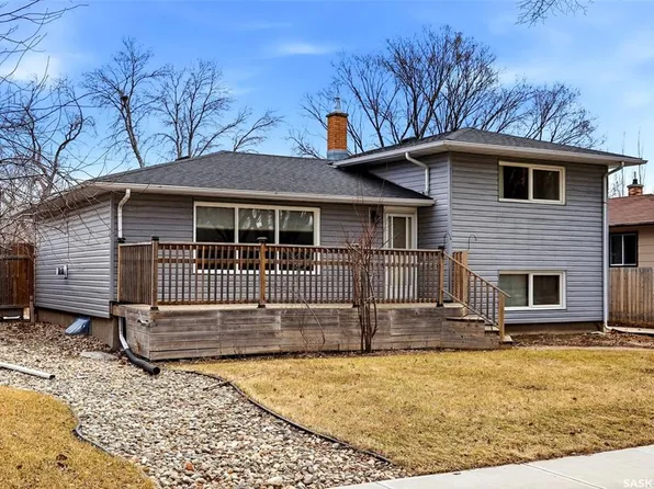 25 Knowles CRESCENT, Regina, SK S4S 4N9