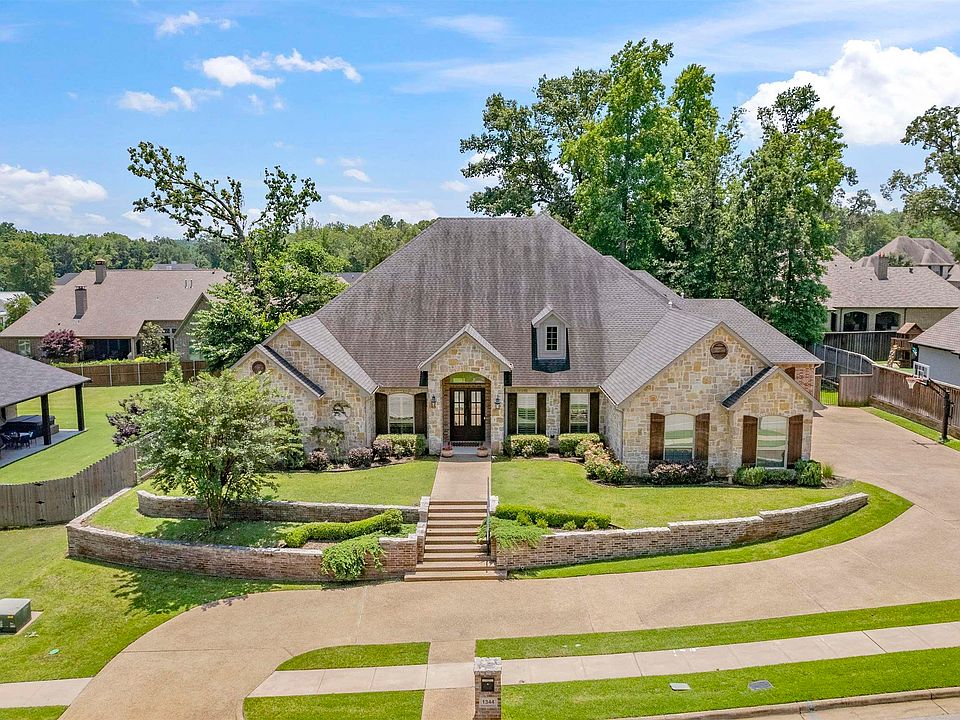 1st image of 1344 Dueling Oaks Dr