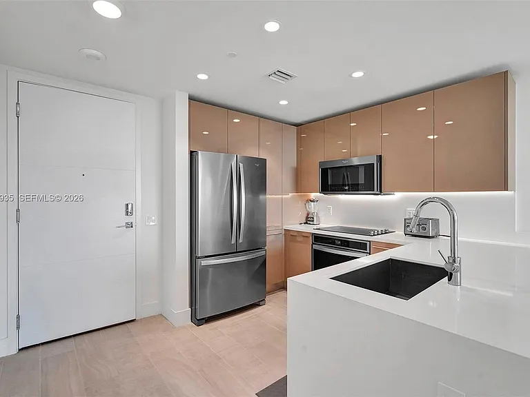 2000 Metropica Way #1408 — Photo 13