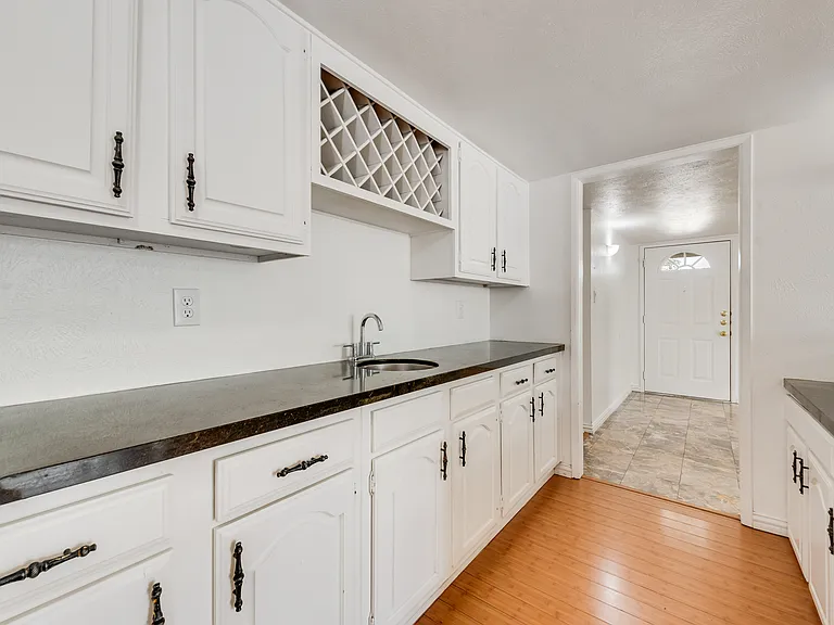 3316A John Muir Ct — Photo 16
