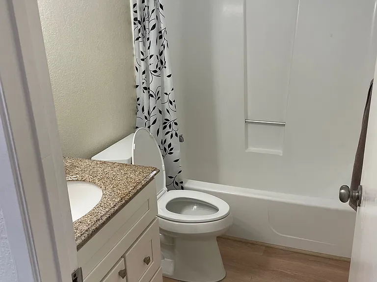 6840 Country Club Dr #C — Photo 5