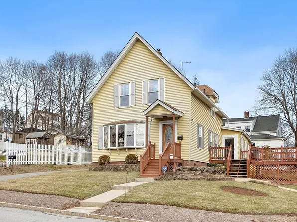 322 Pine St, Gardner, MA 01440