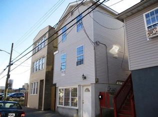 130 N Tennessee Ave, Atlantic City, NJ