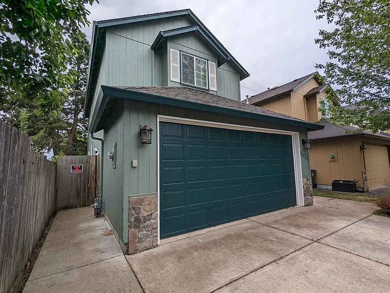 3623 Kendra St — Photo 2