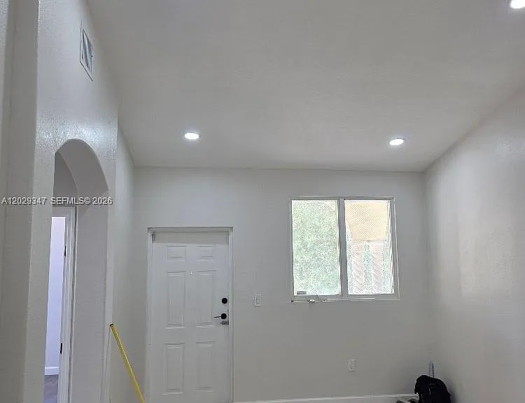1661 SE 29th Ct #209 — Photo 3