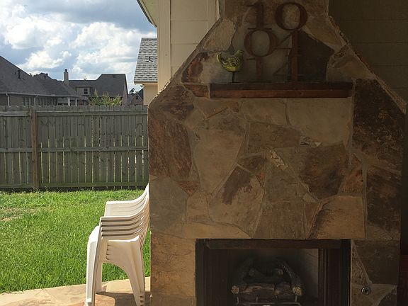 4th image of 1117 Laurel Creek Dr