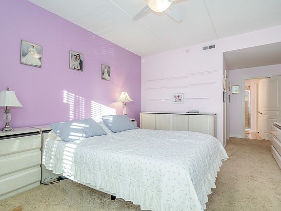 5th image of 101 Pointe Dr Unit 211